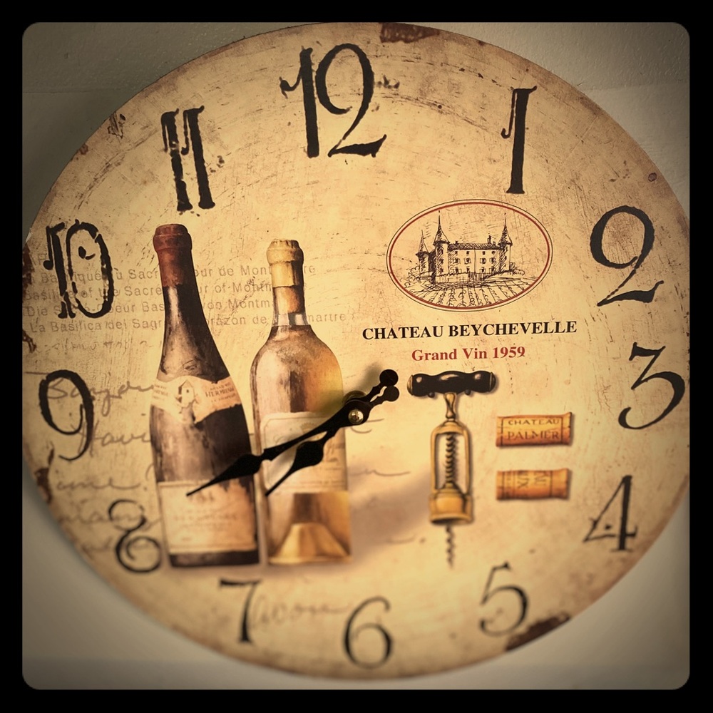 Wine themed clock